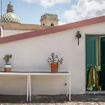 Bed & Breakfast Le Giravolte 3*