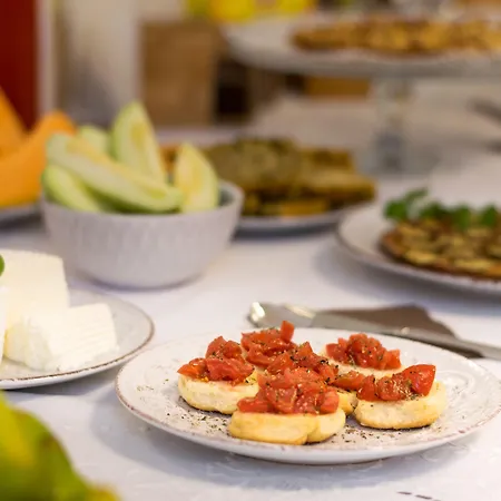 Bed and Breakfast Le Giravolte 3*