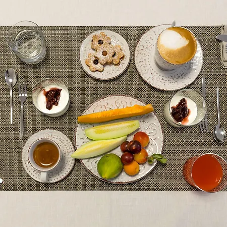 Bed and Breakfast Le Giravolte 3*