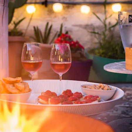 Le Giravolte Bed and Breakfast Λέτσε